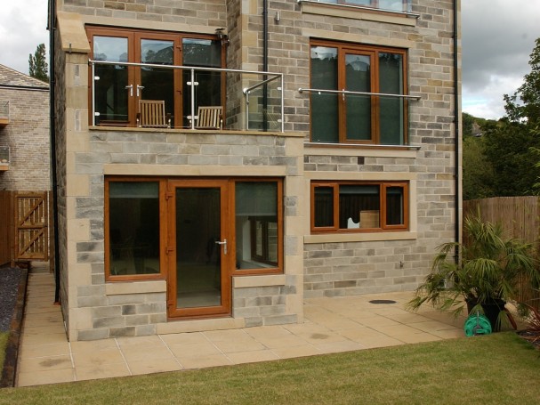 Victoria Court, Holmfirth - detached property