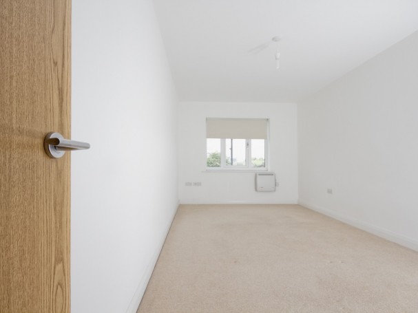 Each apartment at Heritage Court near Sheffield features electric heating and double glazing. Each apartment at Heritage Court near Sheffield features electric heating and double glazing.