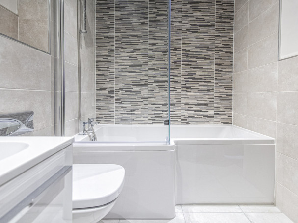 Example Eastwood Homes bathroom