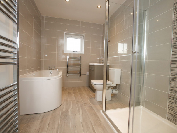 Example Eastwood Homes bathroom