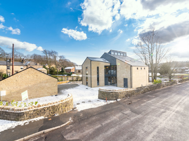 Gynn Lane, luxurious development in Honley