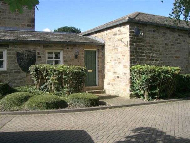 2 bed mews cottage now available for sale in West Bretton. 2 bed mews cottage now available for sale in West Bretton.