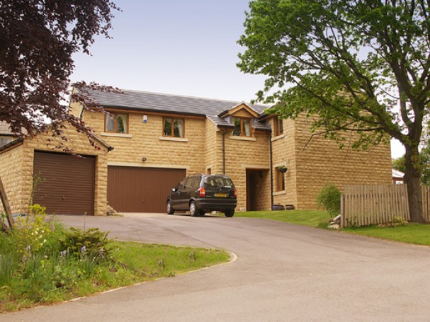 Individually designed 4/5 bedroom home in Meltham, Holmfirth.