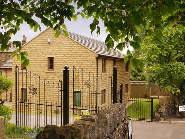 Individually designed 4/5 bedroom home in Meltham, Holmfirth.