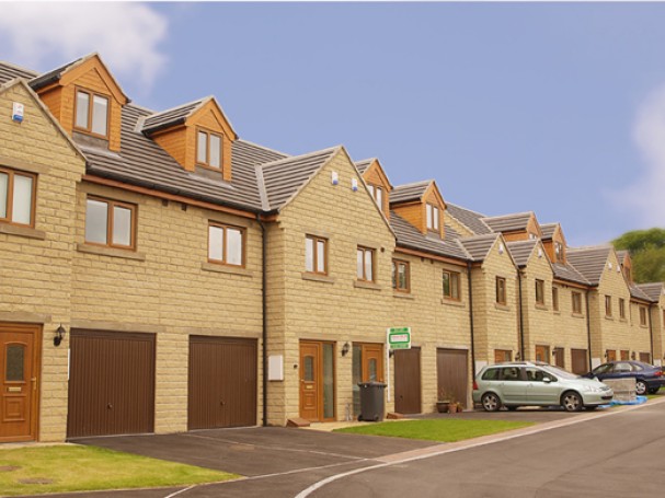 3 bedroom mews homes in Thurgoland.